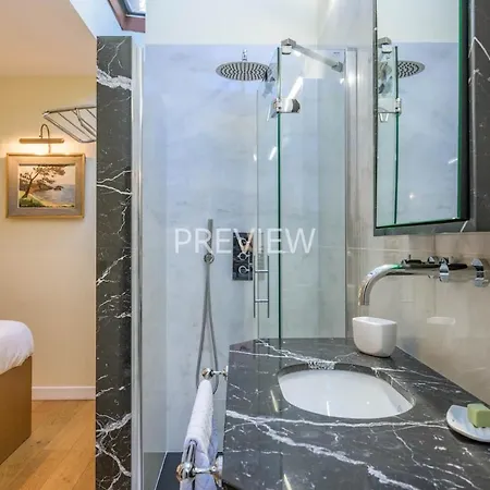 Quiet, Beautiful And Stylish House In Saint-raphael *