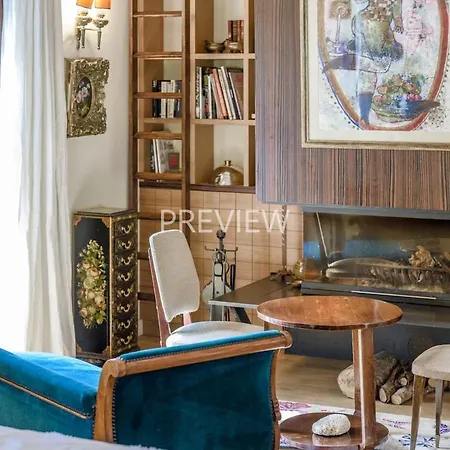 Apartmán Quiet, Beautiful And Stylish House In Saint-raphael