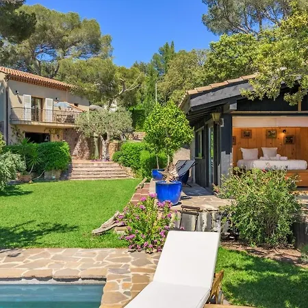 Quiet, Beautiful And Stylish House In Saint-raphael Apartmán *