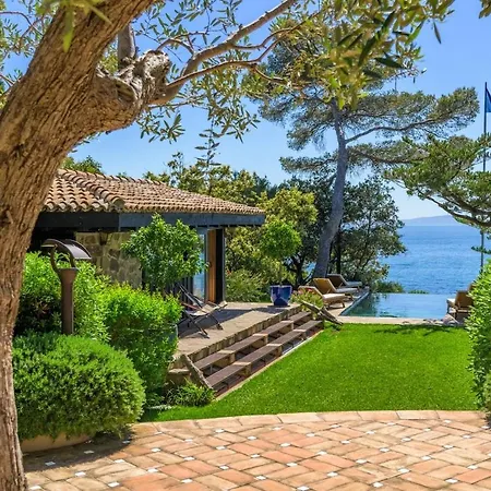 Quiet, Beautiful And Stylish House In Saint-raphael Apartmán *