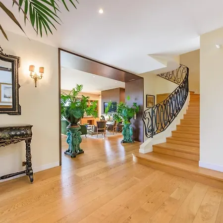 Quiet, Beautiful And Stylish House In Saint-raphael Apartmán Saint-Raphaël