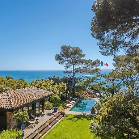 Quiet, Beautiful And Stylish House In Saint-raphael Saint-Raphaël