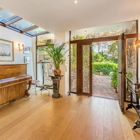 Quiet, Beautiful And Stylish House In Saint-raphael Saint-Raphaël